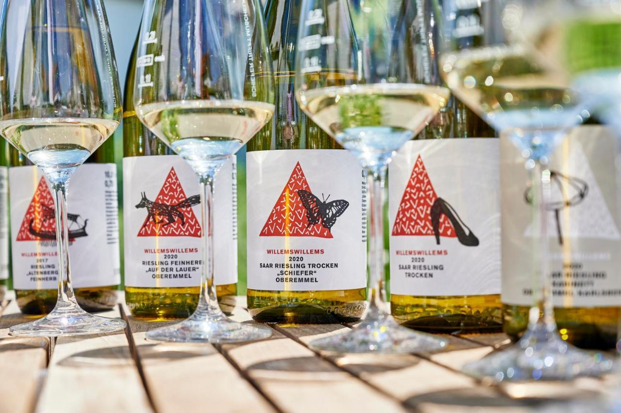 Ferienweingut Willems Oberemmel Exteriör bild
